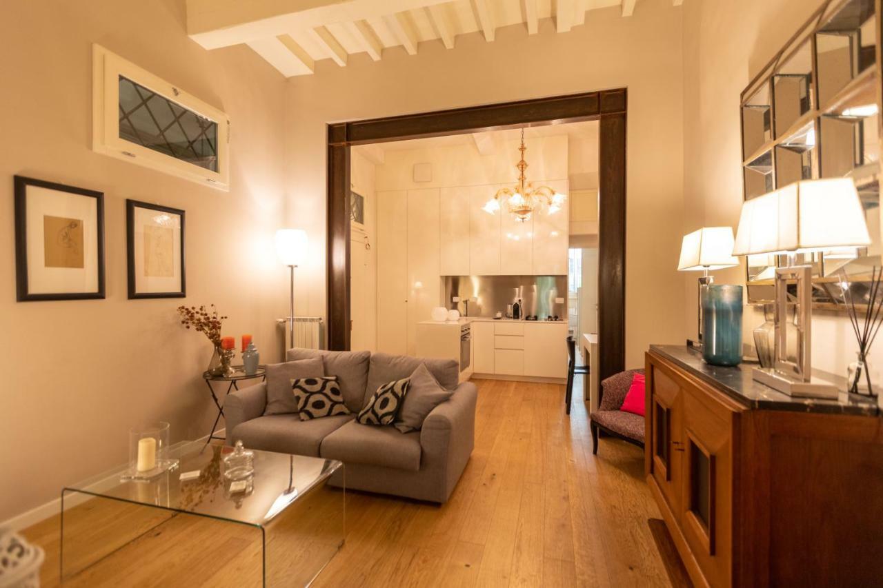 Santa Croce Luxury 2 Bedroom Florence Buitenkant foto